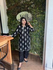 Mah-Jabeen Embroidered 2Pc